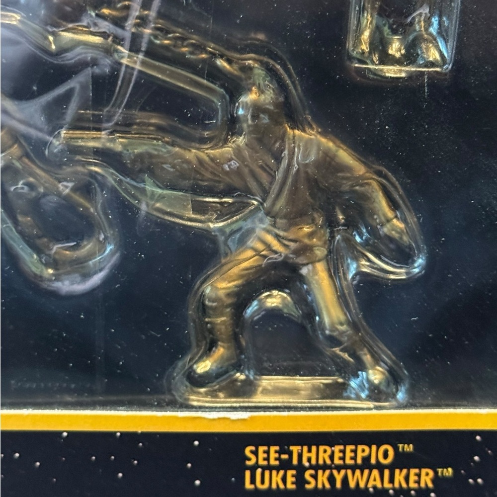 Star Wars Action Figure Keychain Set - Gold Edition - Picture 7 of 11